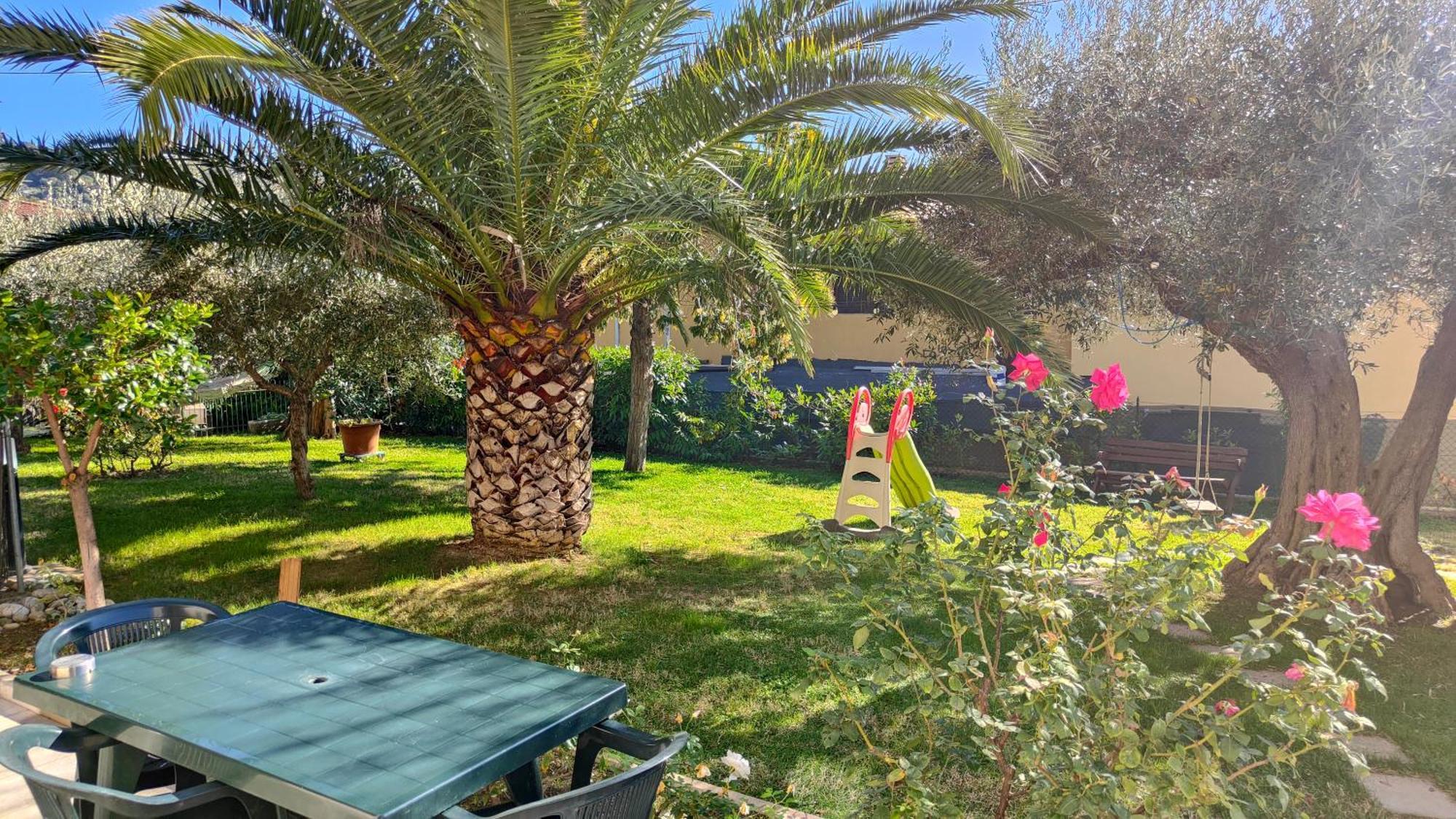 Apartamento La Dimora Delle Rose Passignano sul Trasimeno Exterior foto